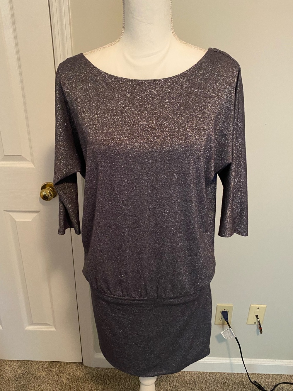 White House Black Market Gray Shimmer Dress with 3/4 Dolman Sleeves Size XXS